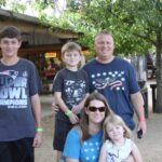 ActioNeter Johnny with his family