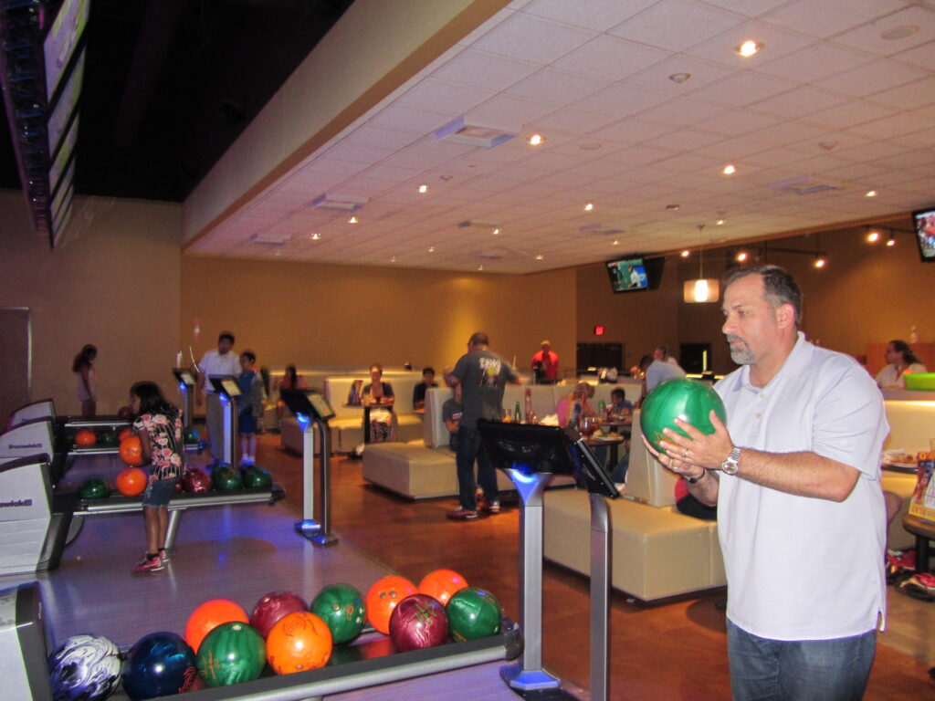 ActioNeters gathered to bowl and have fun in Texas Summer Party